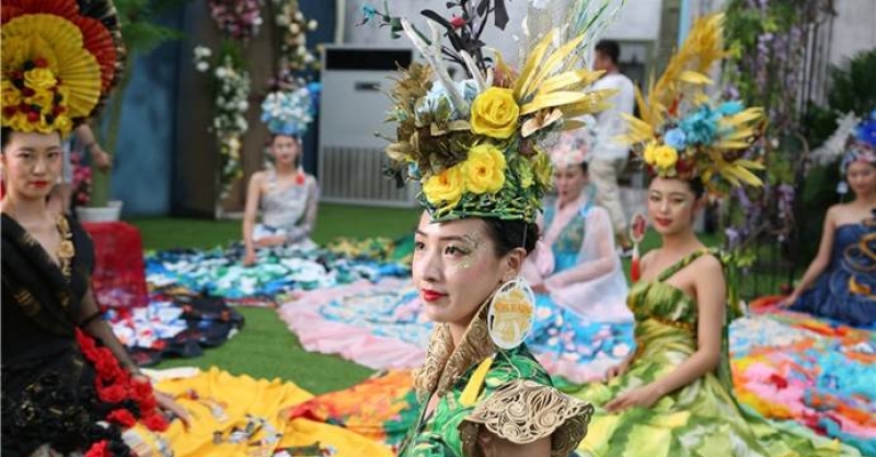 7大種類(lèi)18款啤酒節(jié)服飾點(diǎn)亮金沙灘啤酒城